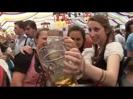 Fêtes de la bière en allemagne : Fete De La Biere En Allemagne Cannstatter Volksfest In Stuttgart Youtube