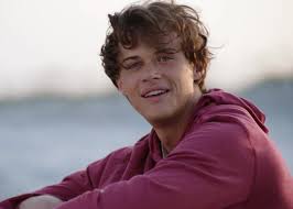 Christopher Briney - Wikipedia