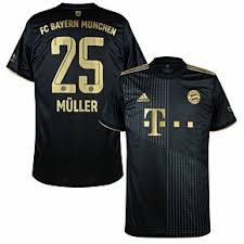 Pour l'occasion, le club voudrait lui rendre un bel hommage. Bayern Munchen Trikots T Shirts Beflockungen Mehr Von Subside Sports