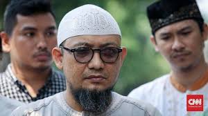 Novel baswedan mengajak masyarakat untuk mendukung program pemerintah terkait vaksinasi di tanah air. Novel Baswedan Kembali Bekerja Di Kpk