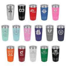 The powder coated finishes deliver rugged durability in a wide selection of colors and is also available in white or stainless steel for full color personalization. Personalized Polar Camel 20 Oz Vacuum Insulated Tumbler With Clear Lid Forevergifts Com