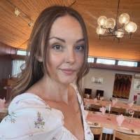 30+ perfiles de «Elin Ström»