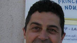 Florent Thomas démissionne de ses délégations et critique