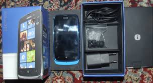 File:Nokia Lumia 610.JPG - Wikimedia ...