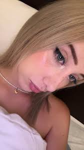 Q os gusta más 👸🏼 o 😈 ?