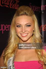 446 fotos e imágenes de alta resolución de Courtney Turner