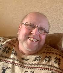 We are sorry to say today Alex Foyle passed away he lived at Woodstock,  Hall Lane. You may know him from walking a chocolate Labrador called Pip or  the house with Christmas