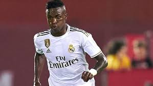 Vinicius jr., real madrid's explosive left winger, is even faster than sancho with 93 pace, but slightly less dribbling at 86. Asi Es La Nueva Carta De Vinicius En El Fifa 20 Despues De Que El Mismo La Mejorase 90min