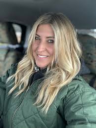 Big smiles🐴 It had been a long time since I had a trail ride. Welcome to  Central Oregon ☀️ I've been living near Olympia Washington for 25  years...raising my 2 boys that