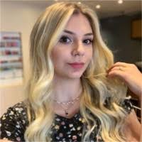 60+ perfis com “Ana Schroeder”