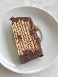 Oreo (/ˈɔːrioʊ/) is an american sandwich cookie consisting of two (usually chocolate) wafers or biscuits with a sweet crème filling. Schokolade Cupcake Cult Ch