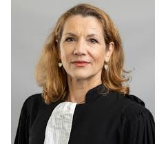 Maītre Benjamin LATOUR