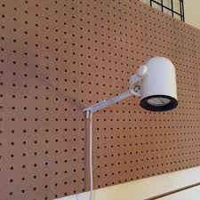 Retail Display Lighting For Slatwall Gridwall Slotted Standard And Wall Mount S T Lighting Llc