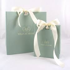 Closed In Broadway Chipping Norton Is Open But Broadway Is Closed Today Mon To Allow Us To Go To Top Drawer And Buy Wild Hearts Heart Gifts Stuff To Buy