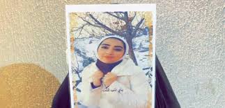 عبدالله ود دار الزين الزايد الامي. Ø¨Ø¹Ø¯ Ø£Ù† Ø®Ø·ÙÙ‡Ø§ ÙˆØ·Ø¹Ù†Ù‡Ø§ ÙÙŠ Ù‚Ù„Ø¨Ù‡Ø§ Ø§Ù„Ù‚Ø§ØªÙ„ ÙŠØ¨Ø±Ø± Ø¬Ø±ÙŠÙ…ØªÙ‡ ÙØ±Ø­ Ù‚ØªÙ„Øª Ù†ÙØ³Ù‡Ø§ Ù…ÙˆÙ‚Ø¹ Ø¨ÙŠØ±ÙˆØª Ø¯ÙŠÙ„ÙŠ Ù†Ø¨ÙˆØ²