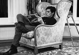 Alain delon‏ @iamalaindelon 18 февр. Alain Delon Orphelin Raconte Son Enfance Malheureuse Elle