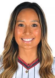 Jordan Hinkle's Instagram, Twitter & Facebook