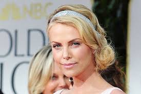The apprehensive bronzer is a basic in best composition bags. Gatsby Inspired Hairstyles How To Do Old Hollywood Glamour Hairstyles