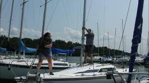Hunter 23 Lowering and Raising the Mast