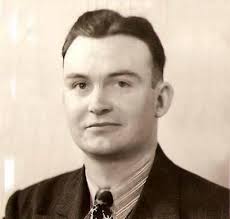 My biological father Robert Leonard Langhorne was stationed at Burtonwood  1943-45. I traced my American family 28 years ago, only to find my father  had passed away and it seemed so strange