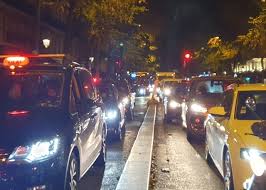 Trafic routier, circulation, embouteillages, rue, route, autoroute, automobile. Apres Le Record De Bouchons Faible Circulation En Ile De France Au Premier Jour Du Confinement Actu Paris
