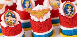Maybe you would like to learn more about one of these? Wonder Woman Cupcake Toppers And Liners Rings With Matching Red Foil Blue With White Stars Baking Cups Enough For 60 Cupcakes Amazon Ae