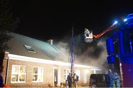 Officiele twitteraccount van de vrijwillige brandweer oldebroek. Veel Rook Bij Brand In Woning Rustenburgsweg Oldebroek