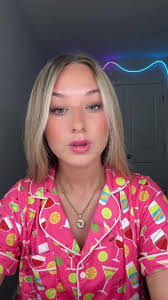 Gianna Wright's Instagram, Twitter & Facebook