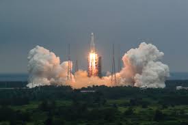 Space command is tracking the long march 5b rocket and expects it to land sometime saturday. Qxspa K40lzzfm