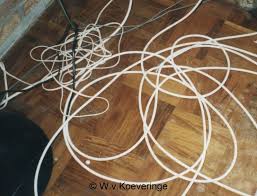 KNAGEN AAN ELEKTRISCHE... - Stichting KonijnenBelangen | Facebook