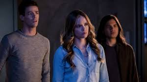 The Flash Season 7 Premiere: Why Cisco & Caitlin Are Missing