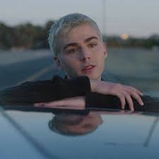 Discovered By Nurgalieva Kameliya Find Images And Videos About 13 Reasons Why Alex Standall And In 2020 13 Reasons Why Aesthetic 13 Reasons Thirteen Reasons Why Cast