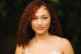 Baby-boomer singer/songwriter seeking mezzo singer