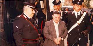 Pişmanlık yasası çerçevesinde güvenlik kuvvetleri ile. Italyan Mafyasi Bakin Nasil Iletisimi Saglamis