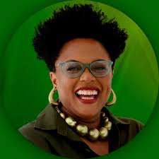 Ruth de Souza é ancestral! ✊🏿 Hoje comemoramos o nascimento da grande dama  do teatro brasileiro, a atriz Ruth de Souza. Ela foi a primeira brasileira  indicada a um prêmio internacional de