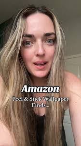 Elba Kramer's Instagram, Twitter & Facebook