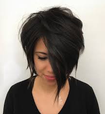 Since androgynous hairstyles are becoming more and more popular now, it comes as no surprise that many women are opting to cut their hair short. 35 Short Layered Haircuts That Are Trending In 2020