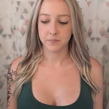 Carli Scott's Instagram, Twitter & Facebook