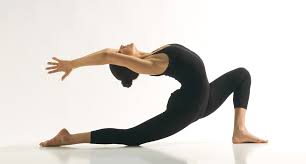 Well instructed free yoga videos on ashtanga yoga, acro yoga practices, breathing techniques, hatha yoga, sun salutations, meditation, and more, put together by expert practitioners. Flowmotion Yoga Yoga Meditation Stress Reduktion