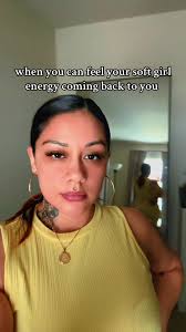 Ranada Jones's Instagram, Twitter & Facebook