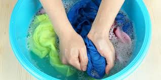 Celana jeans wanita ini menjadi salah satu cara anda untuk berpenampilan maksimal. Cara Efektif Lenyapkan Jamur Pada Pakaian Kotor