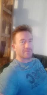 User enjoys being roasted or paid