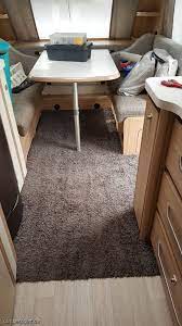 Hat ihr alter wohnwagen teppich ausgedient und sie finden dass es zeit ist, ihren wohnwagenboden in neuem glanz erstrahlen zu lassen? Teppich Im Wohnwagen Seite 3 Ein Und Umbauten Unserer Mitglieder Camperpoint