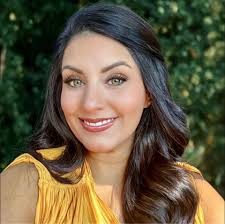 I need some input from my sweet clients! As you know, I always send a proof  album and allow you guys to select your final album. This step definitely  does slow the