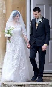 The couple has released an official portrait of the. Gabriel Jagger Photos Gabriel Jagger Picture Gallery Famousfix
