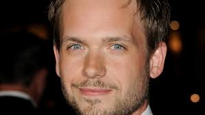 Adams are officially parents for the. Suits Star Patrick J Adams Postet Seltenes Bild Mit Seiner Kleinen Tochter