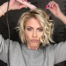 Donna Croce (queenbee2day)