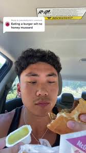 Replying to @passdablyntk smh 🤦😅#AEJeansSoundOn #honeymustard #fyp  #foryoupage #mukbangeatingshow #eatingshowasmr #foodtiktok #eatwithme