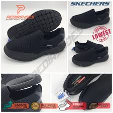 This comfort two strap slide sandal features a cozy faux shearling fabric upper with adjustable buckles and cushioned luxe foam footbed. Skechers Skechers Shoes Men Sketcher Skecher Kulow Whitewater All Black Shopee Malaysia