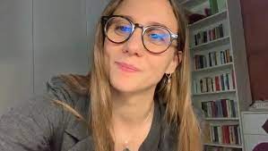Aurora leone the jackal 19. Direttamente Dai The Jackal La Casertana Aurora Leone Manda Un Video Messaggio Alla Sua Citta